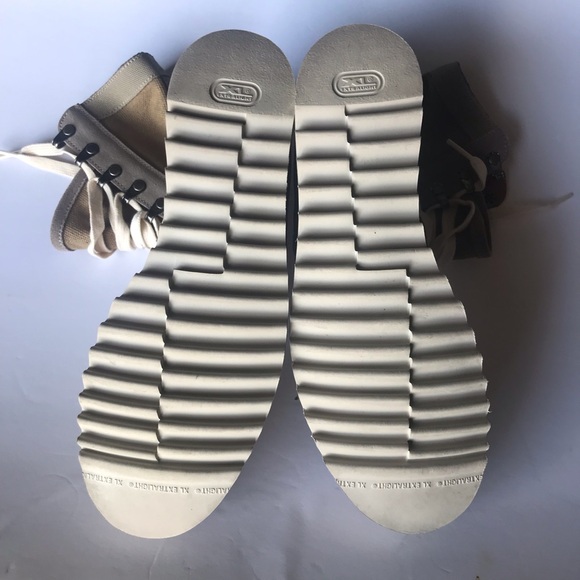 Ranch Road Boots - Women’s Current Issue Sand Suede and Canvas 9 1/2 Roomy Fit - Picture 3 of 7